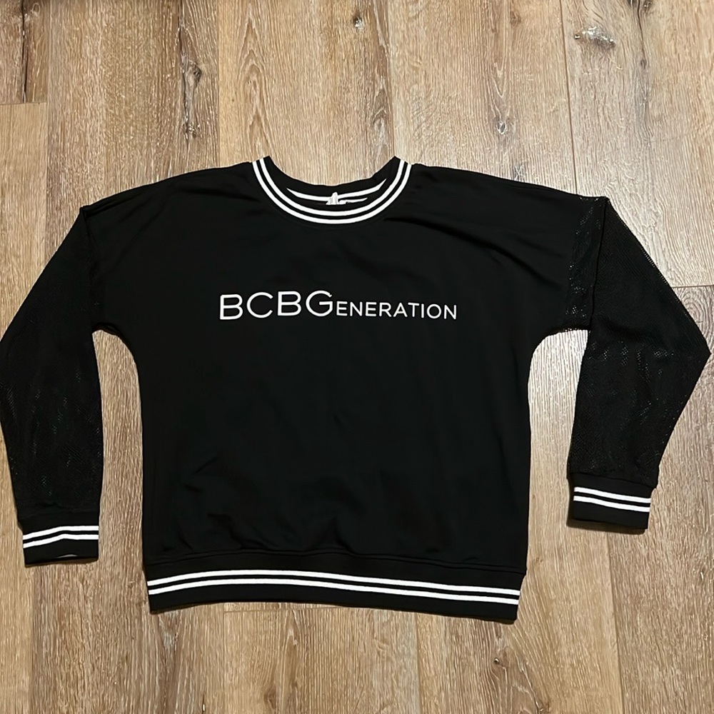 BCBG Eneration top